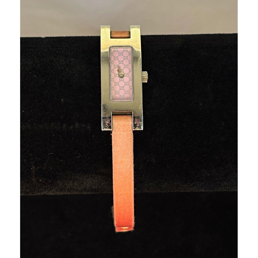 Vintage Gucci 3900L Watch W/Silvertone & Pink Face & Pink Leather Strap